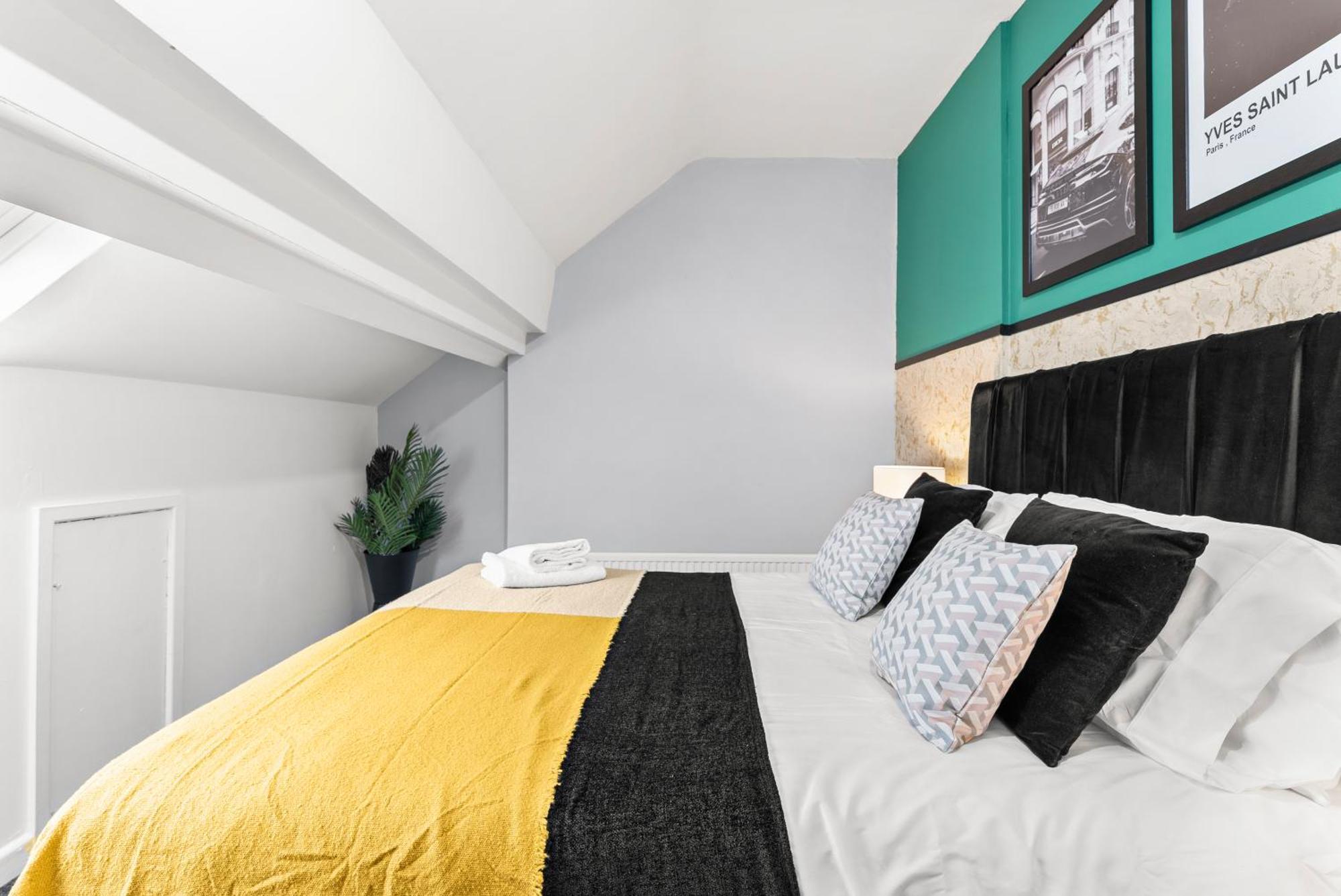 20 Percent Off! Stylish Sheffield Abode Sleeps 12 Daire Dış mekan fotoğraf