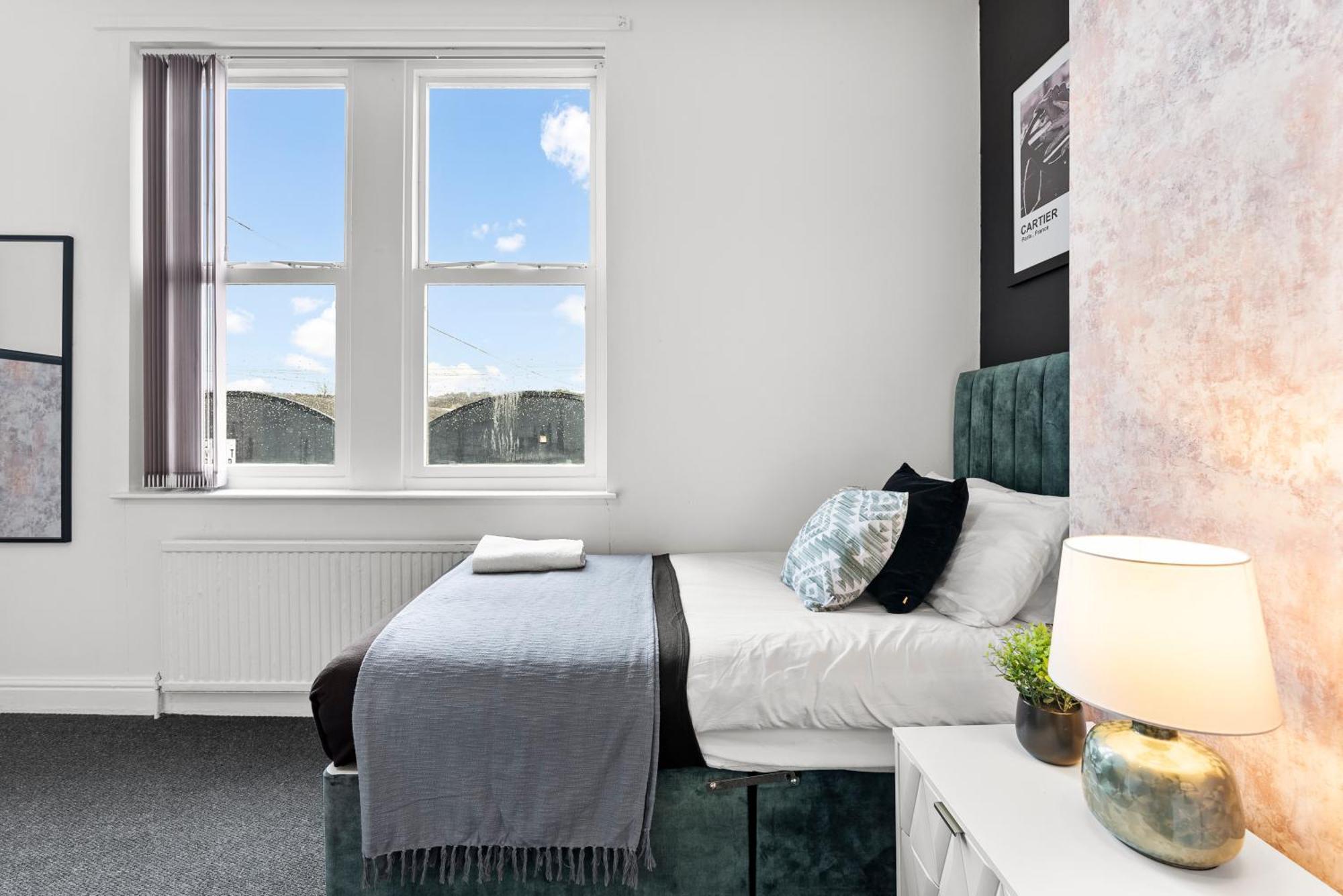 20 Percent Off! Stylish Sheffield Abode Sleeps 12 Daire Dış mekan fotoğraf
