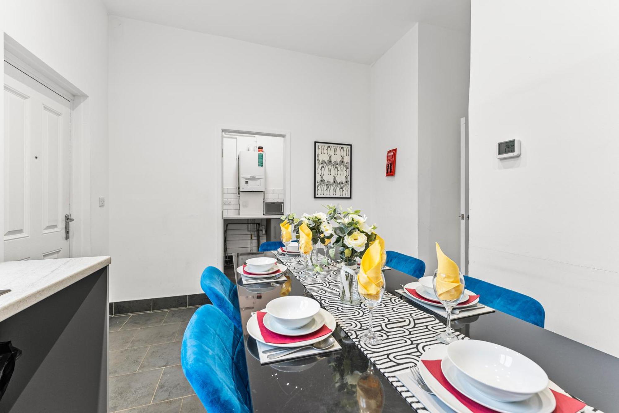 20 Percent Off! Stylish Sheffield Abode Sleeps 12 Daire Dış mekan fotoğraf